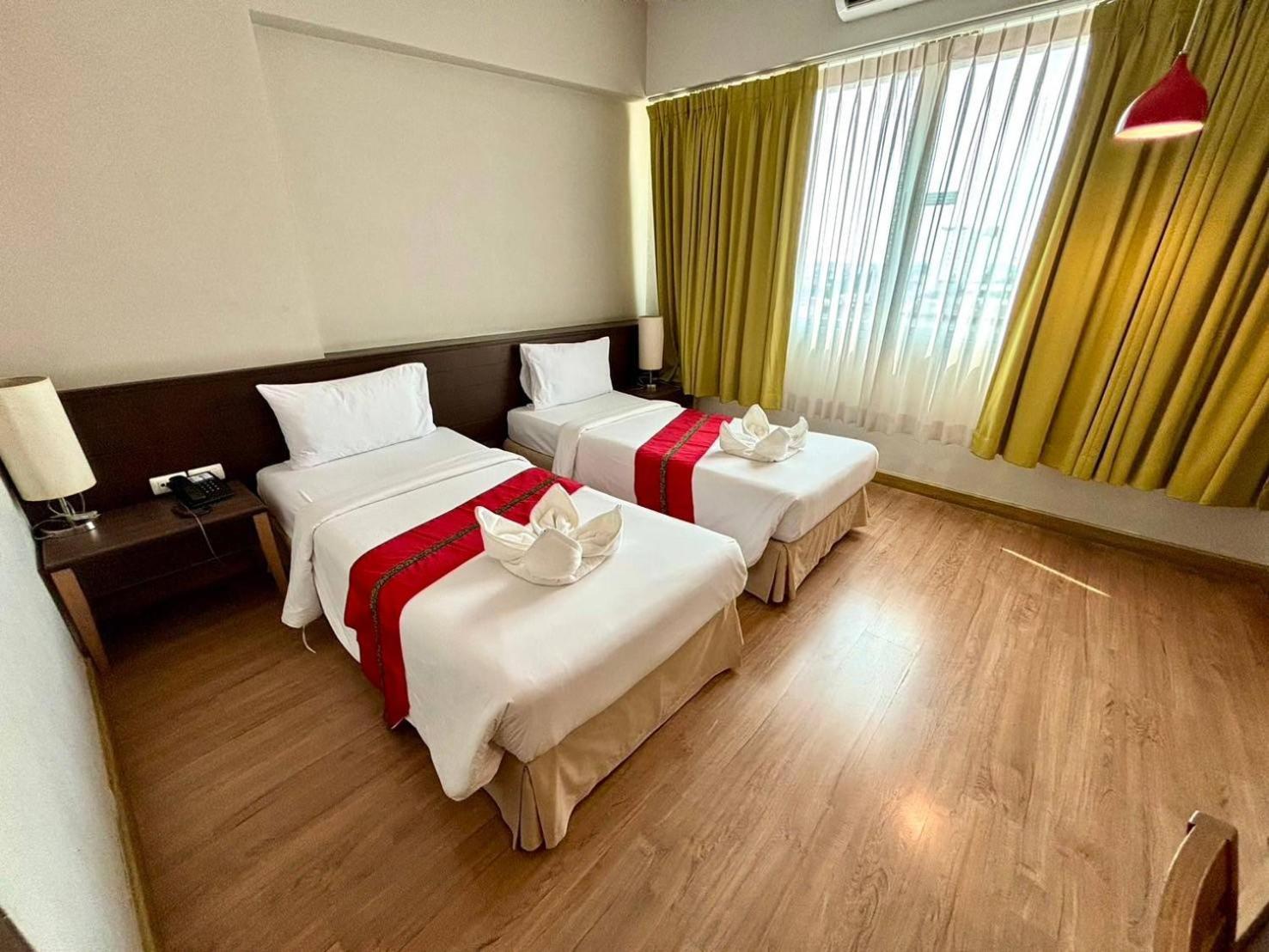Aloha Hatyai Hotel Hat Yai Exterior foto